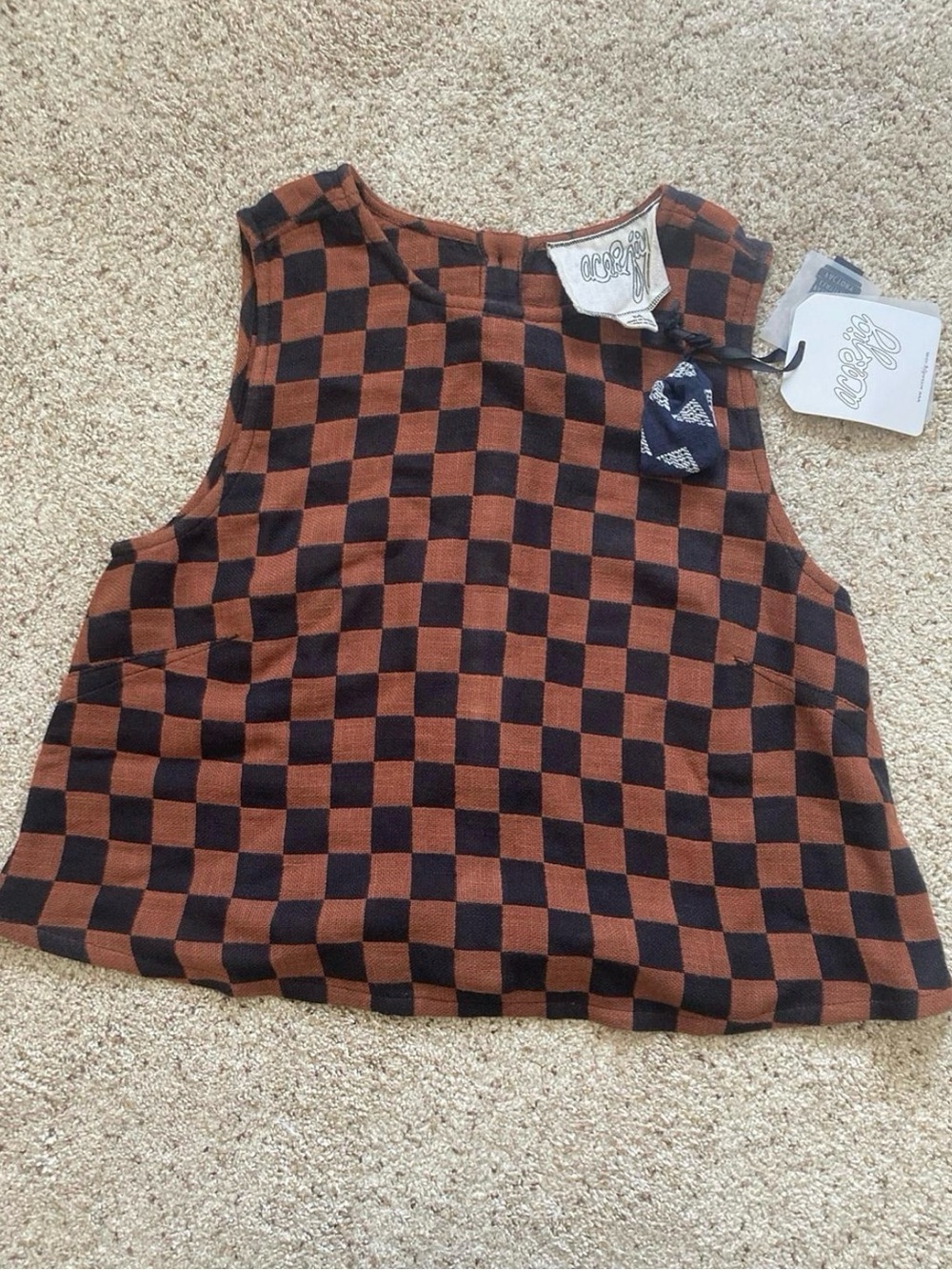 Ace & Jig Nola top